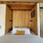House Of 3* Moitelas